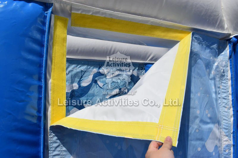 Inflatable Winter Maze