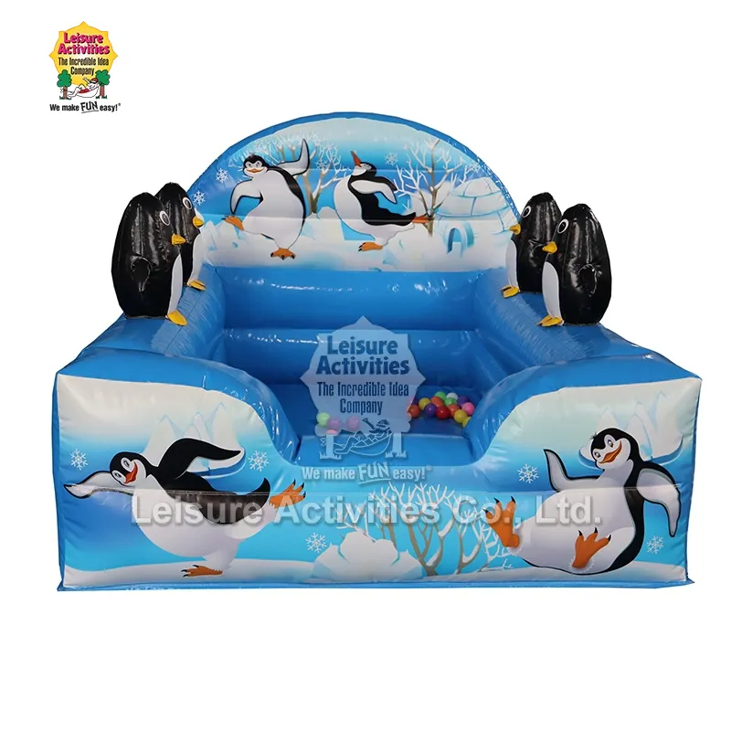Inflatable Penguin Ball Pool na may Air Jugglers